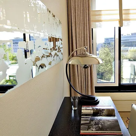 Sheraton Grand Esplanade 5* Berlim