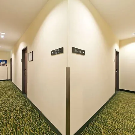 Hotel Garner - Charlottenburg, An Ihg 3*