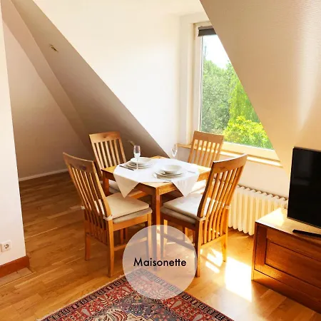 Quiet In Tempelhof Apartment Berlin