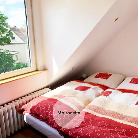 Quiet In Tempelhof Apartment