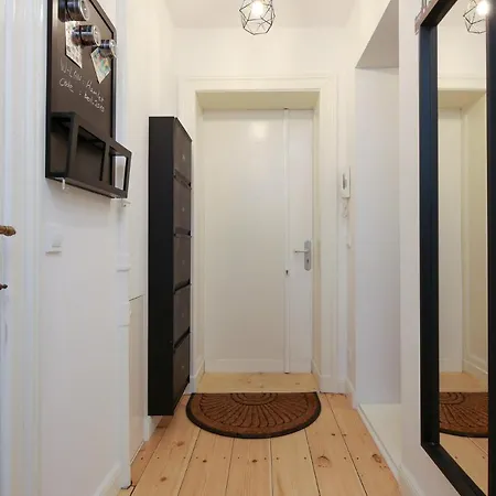 4 Personen Altbau Nahe Kurfuerstendamm - Romeo & Julia *
