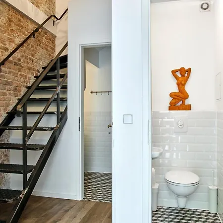 Beautiful And Cozy Remise For Up To 6 Guests * Berlijn