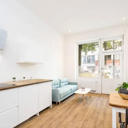 Tiny Freedo Apartman