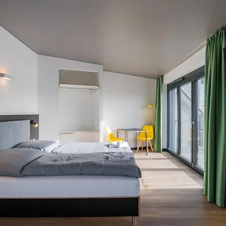Appart hôtel Nena - Kreuzberg 61 3*