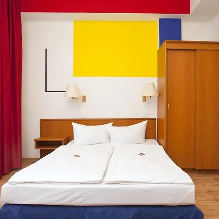Hotel Gallery 3*