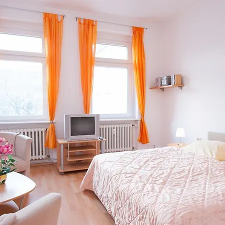 Apartment Zimmervermietung Haertig *