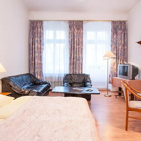 Apartment Zimmervermietung Haertig Berlin