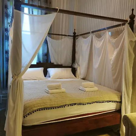 Lekkerurlaub Hostel *