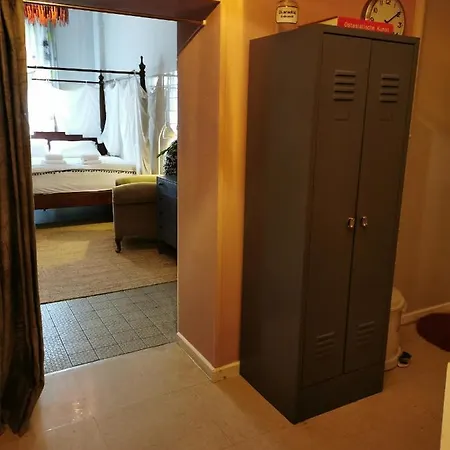 Hostel Lekkerurlaub *