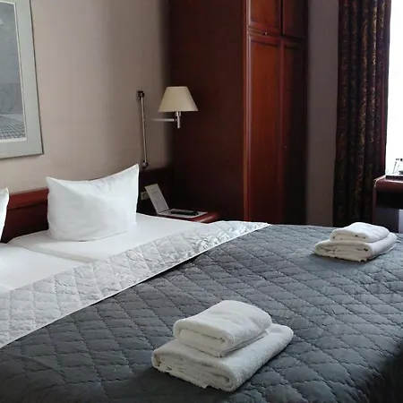 Hotel Xantener Eck 2*