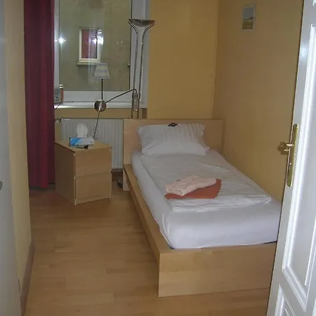 58 Mitte Pensjonat 3*