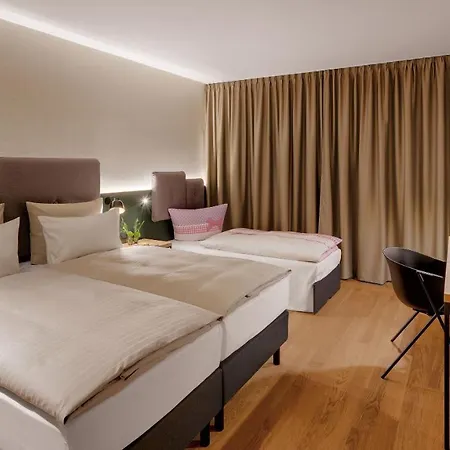 The Yard Hotel