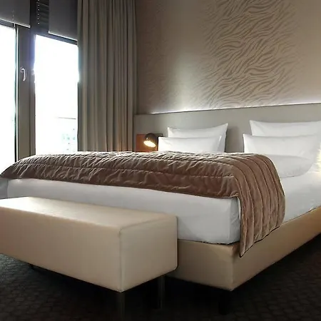 Cosmo Mitte Hotel 4*