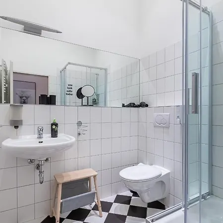 Limehome Malmoeer Strasse * Berlin