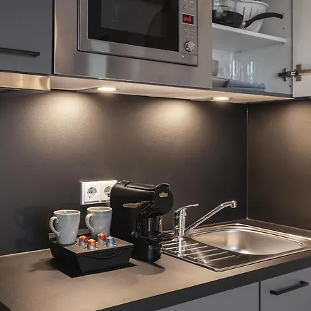 Candlewood Charlottenburg By Ihg מלון דירות 3*