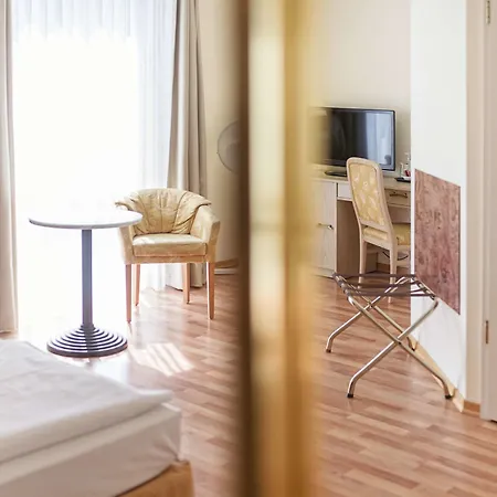 Am Schloss Koepenick By Golden Tulip Berlin