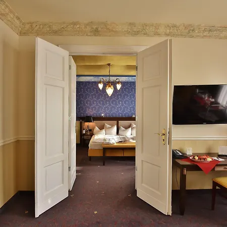 Hotel Myer's 4*