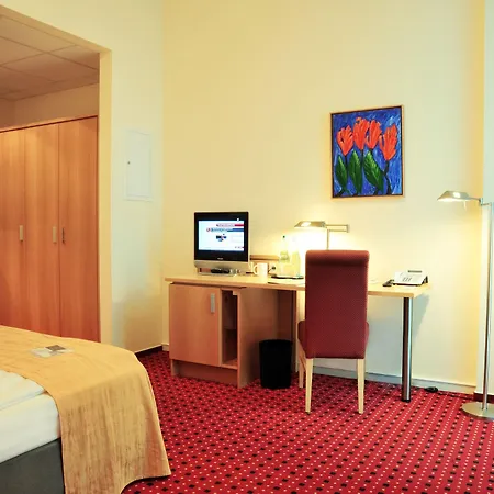Airporthotel Berlin-adlershof Отель 3*