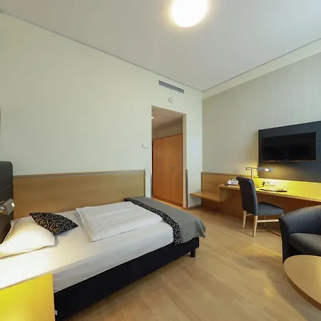 Airporthotel Berlin-adlershof Отель
