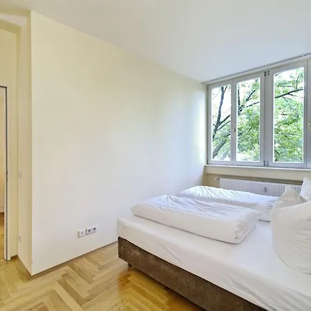 Youth Apartments - Ku'Damm Berlin