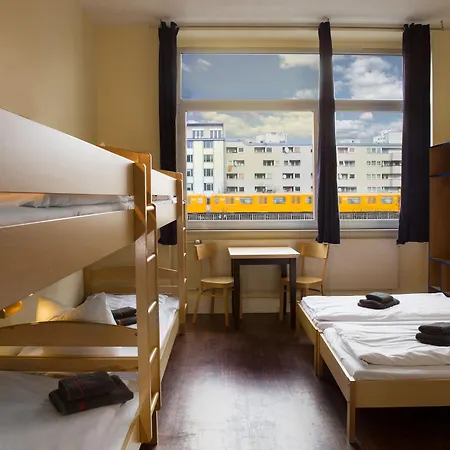 Acama Hotel&hostel Kreuzberg 2*