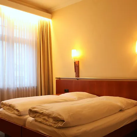 Hotel Kurfuerst Am Kurfuerstendamm Berlin
