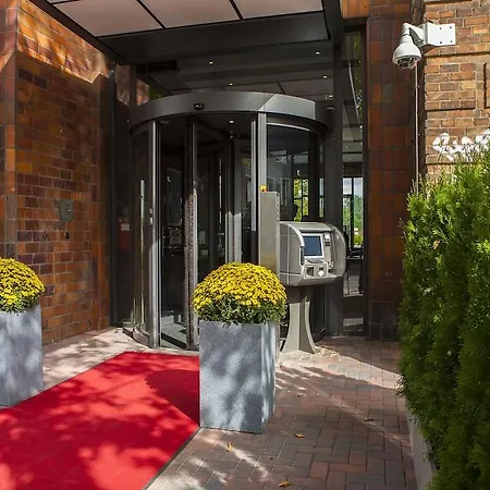 H24 Lichtenberg Hotel 3*