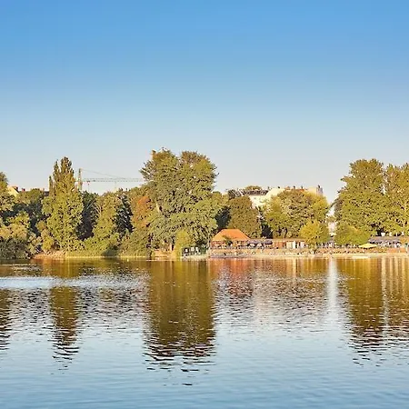 Living Weissensee Aparthotel 4*