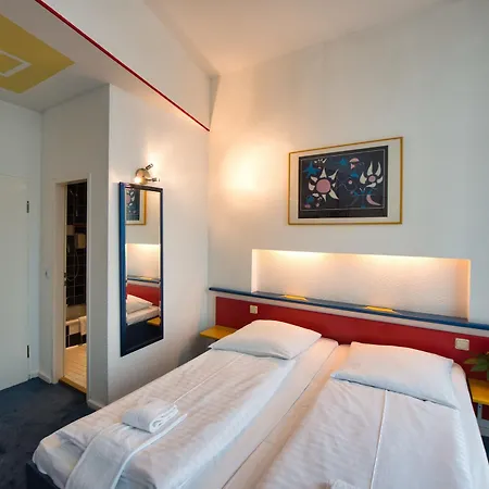 Art Charlottenburger Hof 3* Berlin
