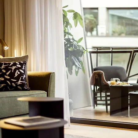Wilde Berlin, Checkpoint Charlie מלון דירות 4*