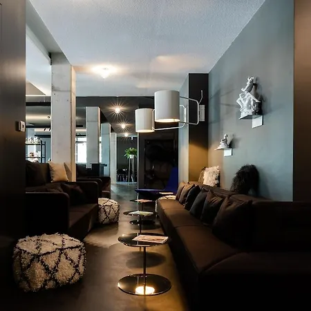 מלון Kpm & Residences