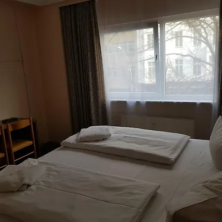 Alper Am Potsdamer Platz Hotel