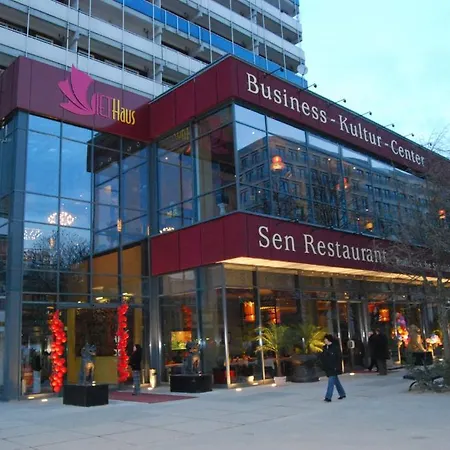 Halong 3* Berlín