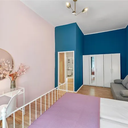 33 I Und N Mitte Apartment