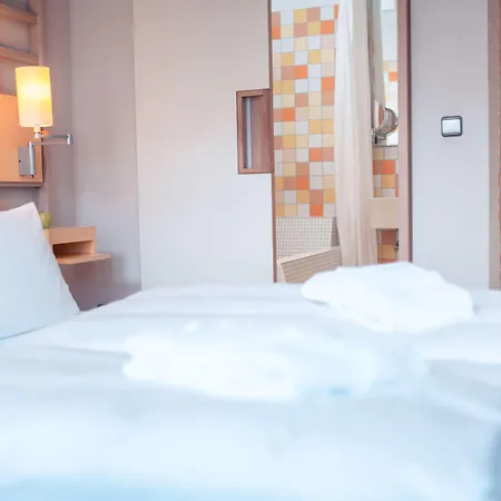 Bleibtreu By Golden Tulip Hotell Berlin