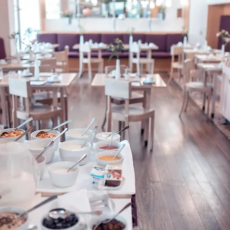 Bleibtreu By Golden Tulip Hotell 4*