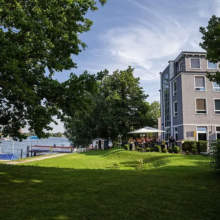 Am Schloss Koepenick By Golden Tulip Hotel Berlin