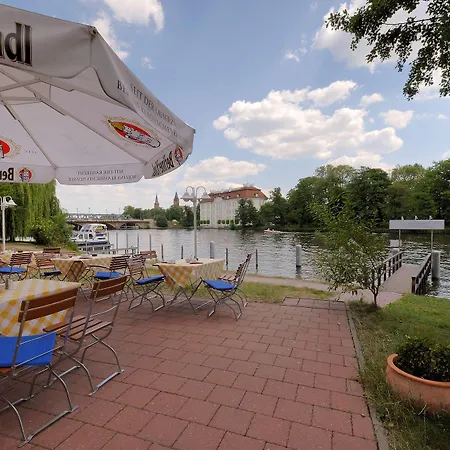 Am Schloss Koepenick By Golden Tulip Hotel 3*
