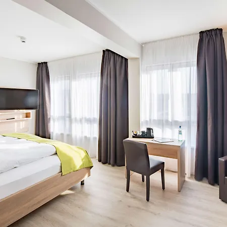 Szálloda Western Kantstrasse 4*
