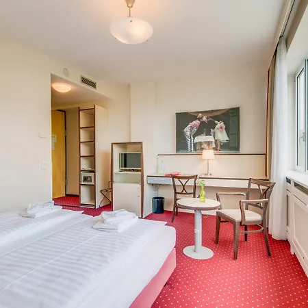 Come Kurfuerstendamm Hotel 3*