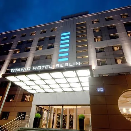 Titanic Comfort Mitte Отель 3*