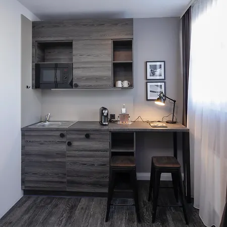 Airporthotel Berlin-adlershof Отель 3*