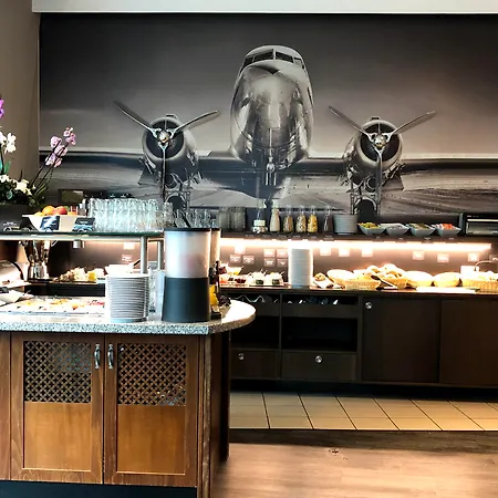 Отель Airporthotel Berlin-adlershof