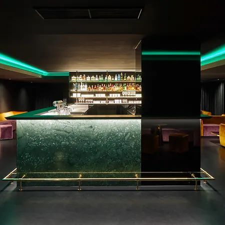 Hotel Estrel 4*