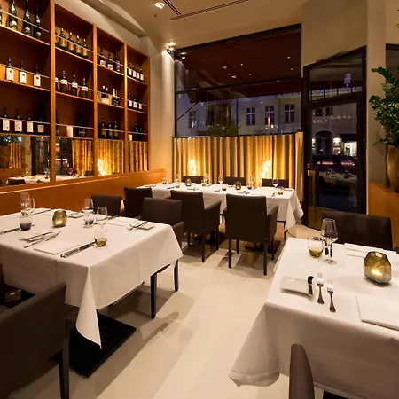 Ellington Hotel 4*