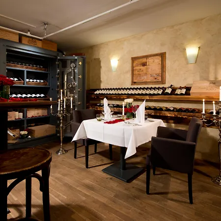 Ellington Hotel 4*
