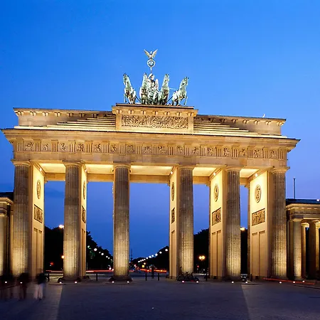 Adagio Kurfuerstendamm 4*