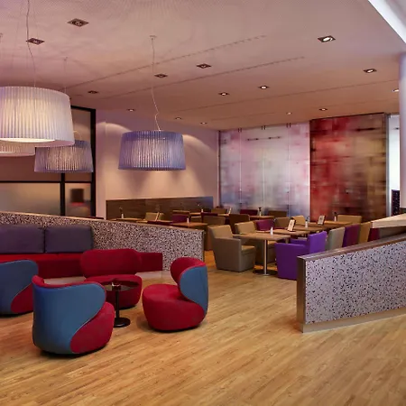 Intercityhotel Hauptbahnhof Hotel 4*