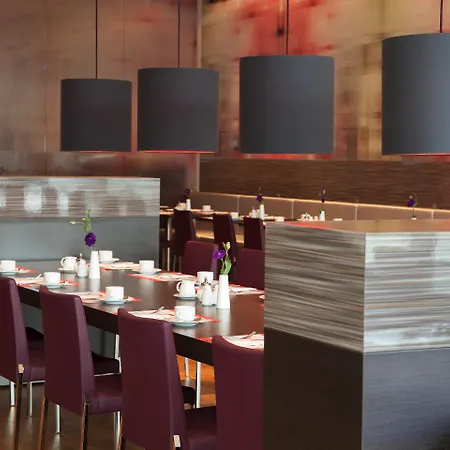 Intercityhotel Hauptbahnhof Hotel 4*
