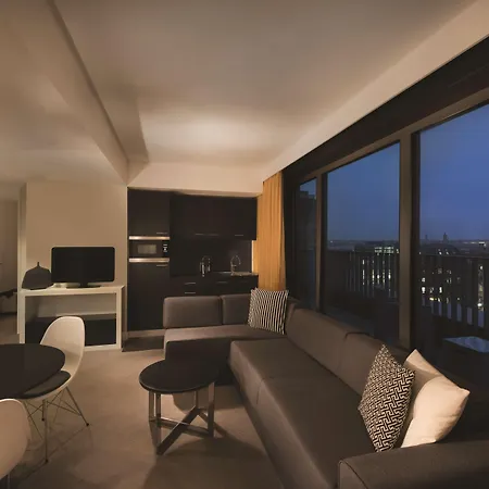Aparthotel Adina Hackescher Markt 4*